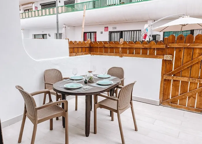 Dahlia Apartment Dunasol