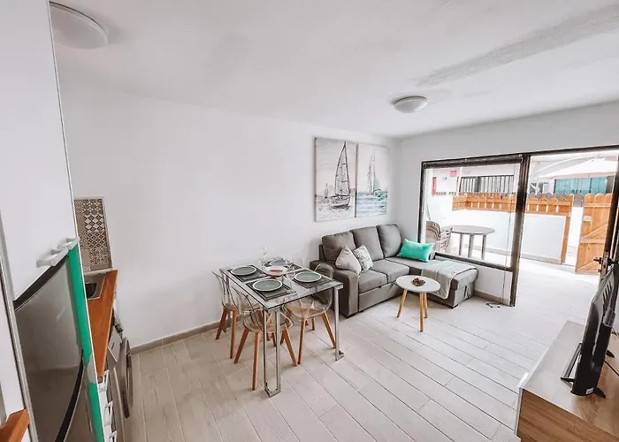 Dahlia Apartment Dunasol